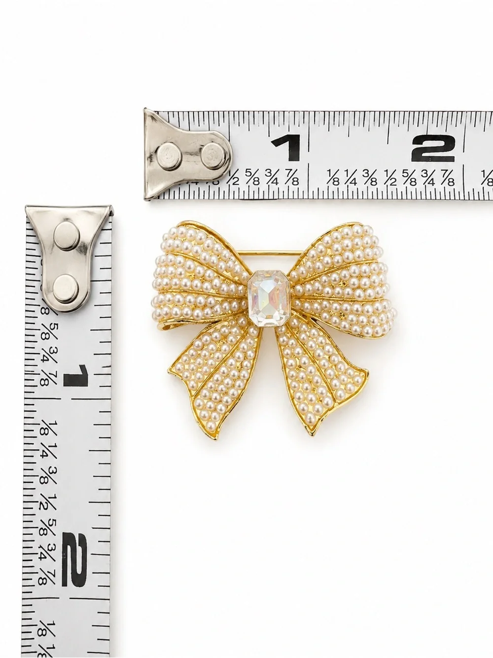 Faux Pearl Bow Brooch‎ Gold Tone Rhinestone Accent Coquette